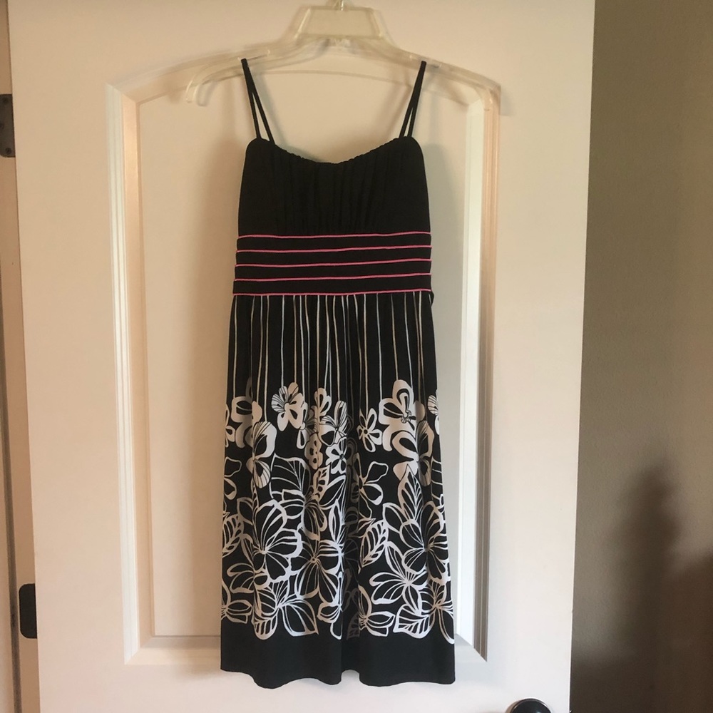 City Triangles Floral Dress